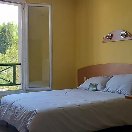 Tres Bien Situe, Belle Vue, Parking Prive *